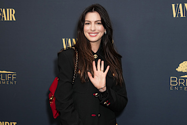 Anne Hathaway 