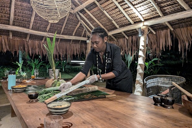 Isabela visits Vanuatu for 9Travel