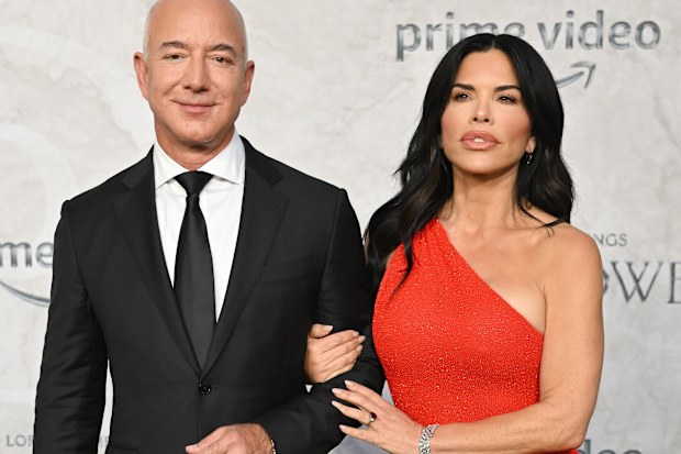 jeff bezos and Lauren Sanchez prenup
