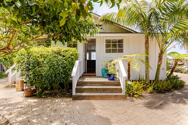 Mila Kunis and Ashton Kutcher list their Californian beach house on Airbnb