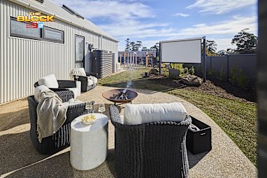 Britt and Taz's Frontyard and Façade | Week 12