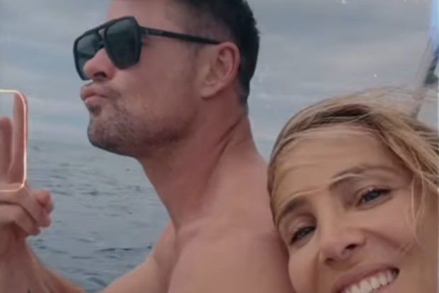 Elsa Pataky and Chris Hemsworth celebrate the holidays