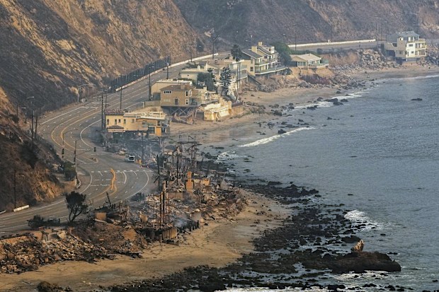 Pacific Palisades fire burning in Malibu