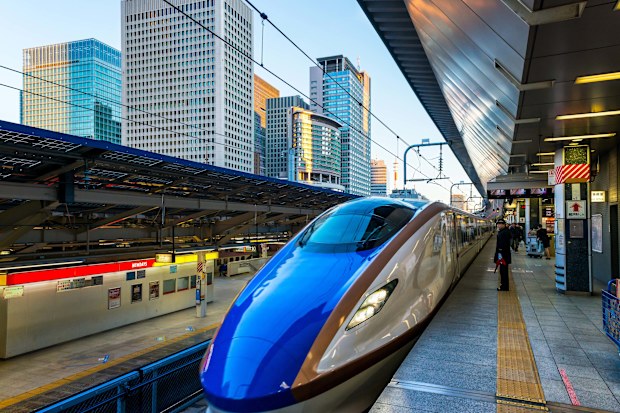 Zooming from Tokyo to Kyoto at up to 320km/hour isn't just a way of travelling - it's an experience.