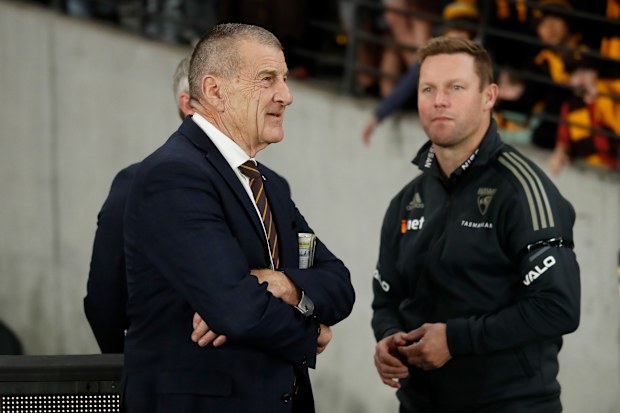 Kennett looks on back in 2022 with senior Hawks coach, Sam Mitchell.