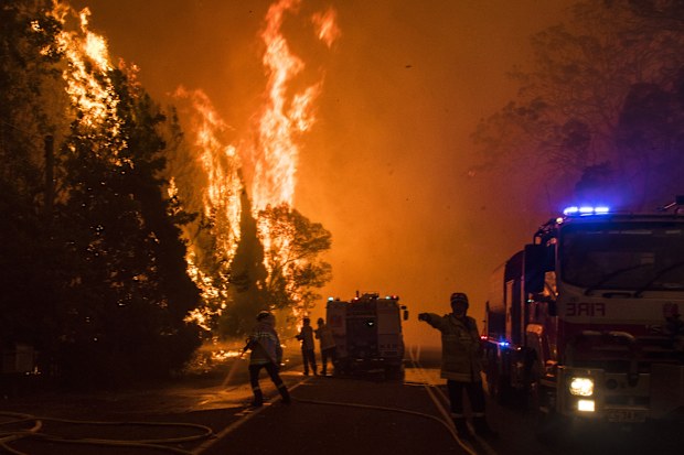 Australia facing worse bushfires than 2019/20 Black Summer, Antarctic ...