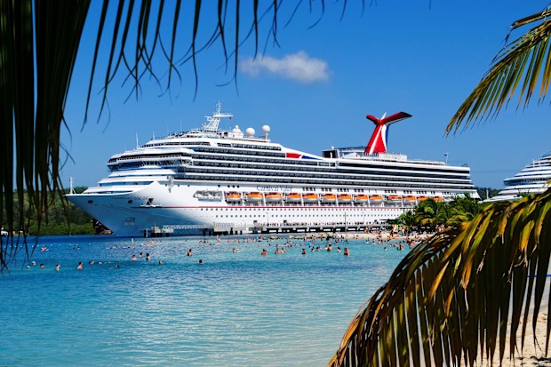 Cruise ship