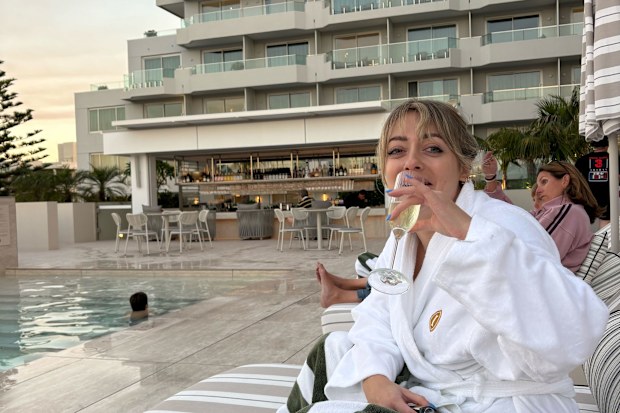 Nicole Douglas 9travel review Intercontinental Coogee