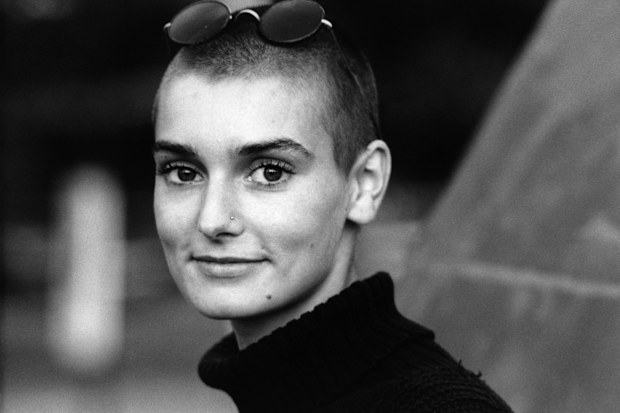 NETHERLANDS - JANUARY 01:  Photo of Sinead O'CONNOR  (Photo by Michel Linssen/Redferns)