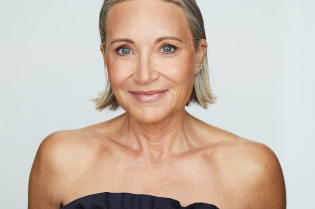Monique Van Tulder