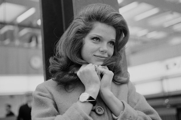 Samantha Eggar