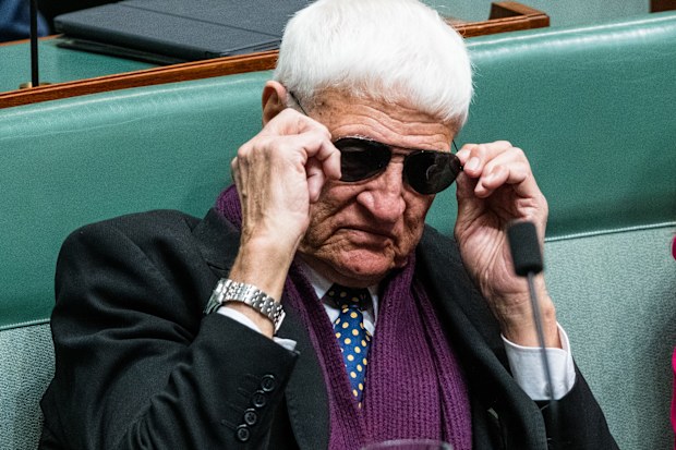 Question Time at Parliament House, Canberra. Monday 1st July 2024. Photo: James Brickwood. SMH NEWS 240701. Fedpol. Auspol. Auspol fedpol. Katter's Australian Party member for Kennedy Bob Katter. sunglasses
