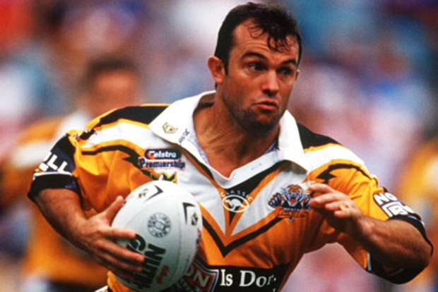 Craig Field playing for West Tigers in 2001. (Getty)