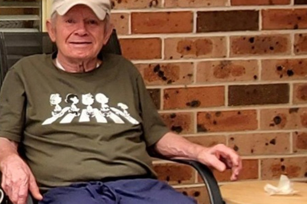 The wife of a 79-year old man with Alzheimer's missing in dense bushland Sydney's north for more than two days has made an emotional appeal for help.Police are spending a third day searching for Ronald Weaver, who was last seen on Woolcott Avenue, Wahroonga, at 10am on Tuesday. 