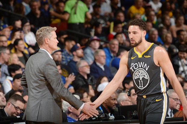 Coach Steve Kerr with Klay Thompson.