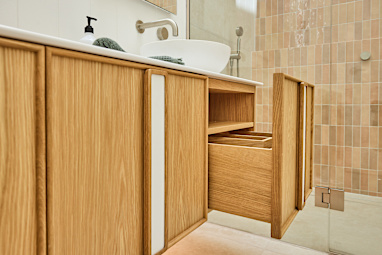 Ricky and Haydn | Main Ensuite