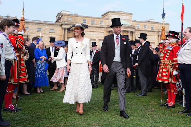 LONDON, ENGLAND - MAY 8: Catherine, Princess of Wales, and Prince William, Prince of Wales, during a Royal Garden Party at Buckingham Palace on May 8, 2026 in London, England. (Photo by Aaron Chown - WPA Pool/Getty Images)