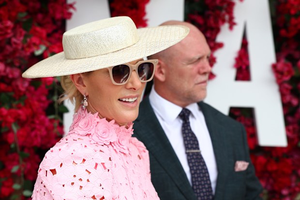 GOLD COAST, AUSTRALIA - JANUARY 17: Magic Millions ambassador Zara Tindall and Mike Tindal arrive for the Magic Millions Raceday at Gold Coast Turf Club at on January 17, 2026 in Gold Coast, Australia. (Photo by Chris Hyde/Getty Images)