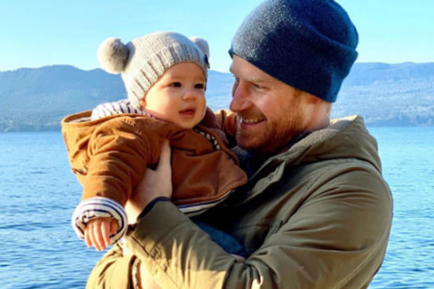 Prince Harry Meghan Markle Archie new photo Canada holiday 2019 