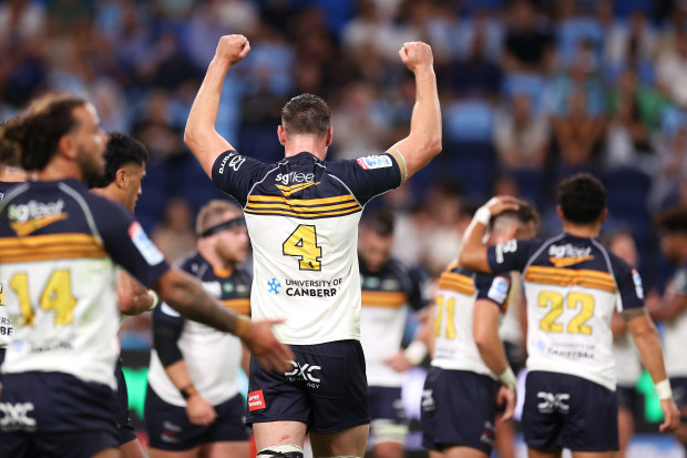 Nick Frost celebrates victory during the round one Super Rugby Pacific match between NSW Waratahs and ACT Brumbies at Allianz Stadium.