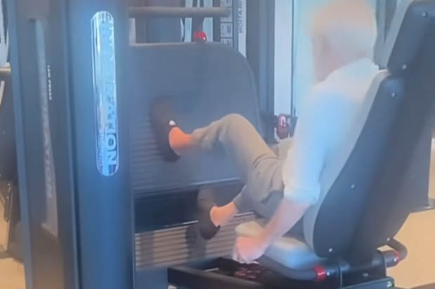 Dick Van Dyke works out in gym