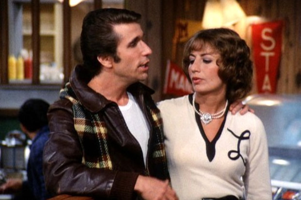 Henry Winkler and Penny Marshall in 'Happy Days'