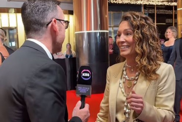 Intern Pete apologises to Kitty Flanagan for stealing Logie
