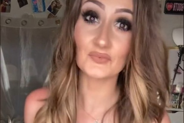 Alicia aka Princess Glitterhead without her dentures.