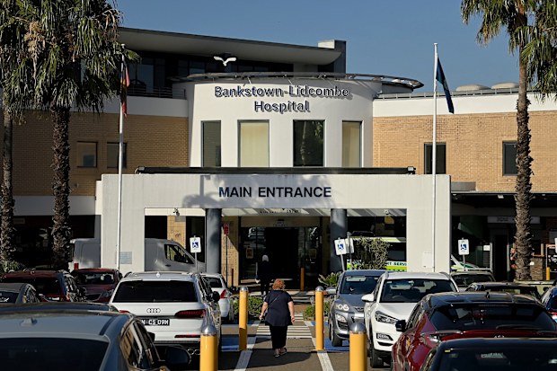 The entrance to the Bankstown-Lidcombe Hospital where a man in his 50s was dropped after being shot in the leg. Bankstown, NSW. November 28, 2025. Photo: Kate Geraghty