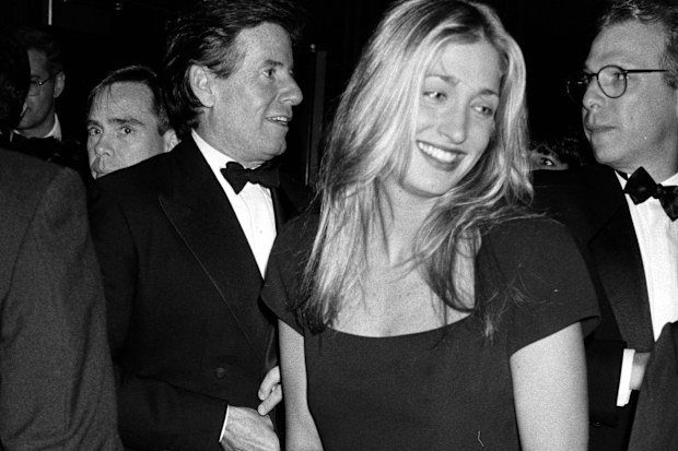 Carolyn Bessett, Calvin Klein