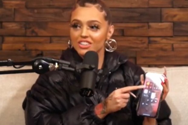 Woah Vicky shares her airplane mode hang up hack.