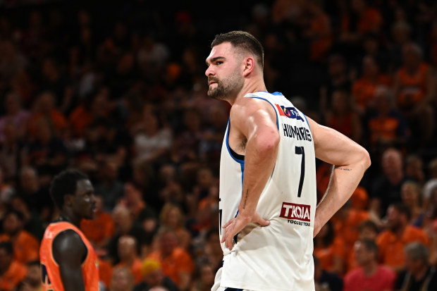 CAIRNS, AUSTRALIA - NOVEMBER 04: Isaac Humphries during the round six NBL match between Cairns Taipans and Melbourne United at Cairns Convention Centre, on November 4, 2022, in Cairns, Australia. (Photo by Emily Barker/Getty Images)