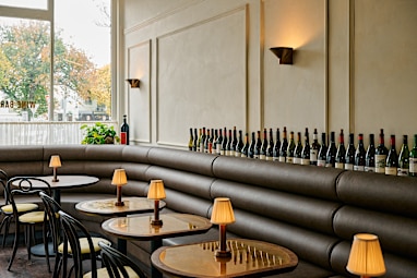 Wally's, Albert Park 