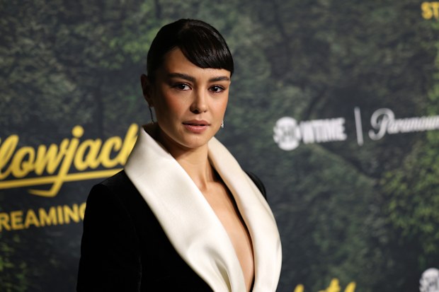 Courtney Eaton 