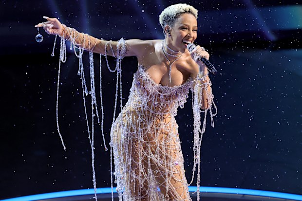 Doja Cat performs onstage during the 97th Annual Oscars at Dolby Theatre on March 02, 2025 in Hollywood, California.  