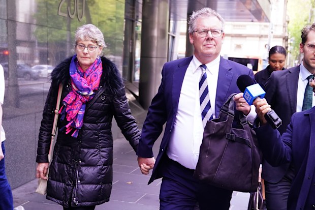 Photo of  Norman O'Bryan leaving the county court with his wife on Thursday 14 May 2026. LUIS ENRIQUE ASCUI