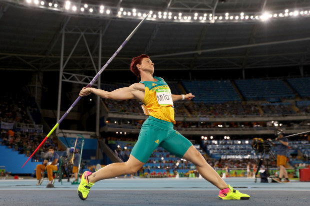 Kathryn Mitchell launches a javelin at Rio 2016.
