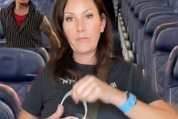 Flight attendant Cici reveals three things not to do when boarding