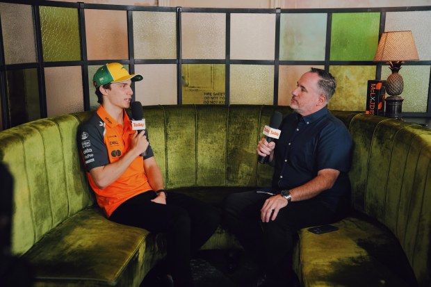 Oscar Pistry sprak met Trevor Long.