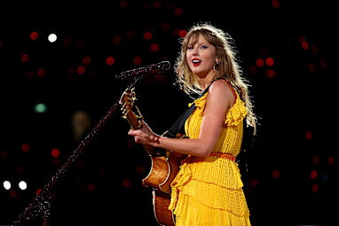 How much she earns per show