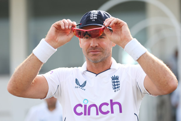 RAWALPINDI, PAKISTAN - DECEMBER 02: James Anderson of England prepares to go and field during the First Test Match between Pakistan and England at Rawalpindi Cricket Stadium on December 02, 2022 in Rawalpindi, Pakistan. (Photo by Matthew Lewis/Getty Images)