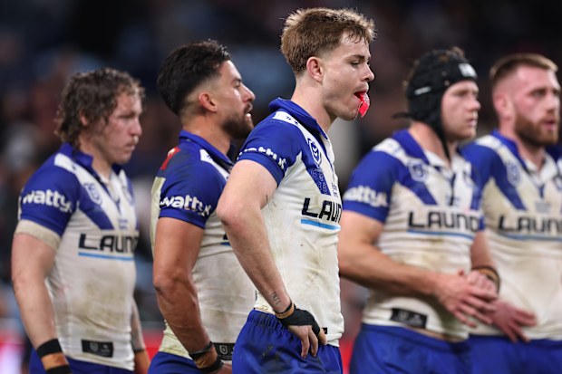 SYDNEY, AUSTRALIA - AUGUST 15: Lachlan Galvin of the Bulldogs looks dejected during the round 24 NRL match between Sydney Roosters and Canterbury Bulldogs at Allianz Stadium on August 15, 2025 in Sydney, Australia. (Photo by Cameron Spencer/Getty Images)