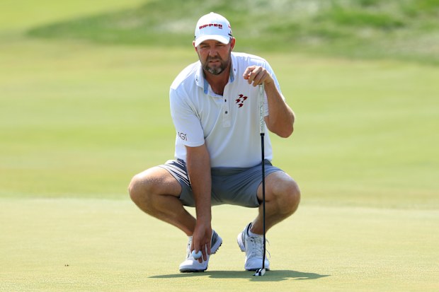 WESTFIELD, INDIANA - AUGUST 15: Marc Leishman of Ripper GC lines up a putt on the fourth green on day one of LIV Golf Indianapolis at The Club at Chatham Hills on August 15, 2025 in Westfield, Indiana. (Photo by Justin Casterline/Getty Images)