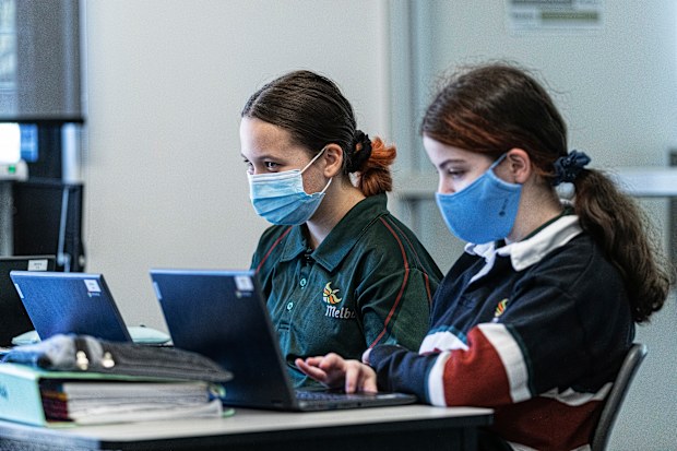 Coronavirus: Ally Langdon clashes with rogue MP Craig Kelly over ...