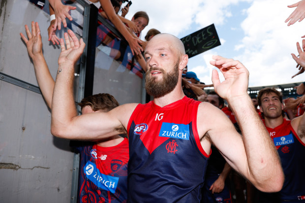 Max Gawn says Clayton Oliver is earning the respect of his teammates back.