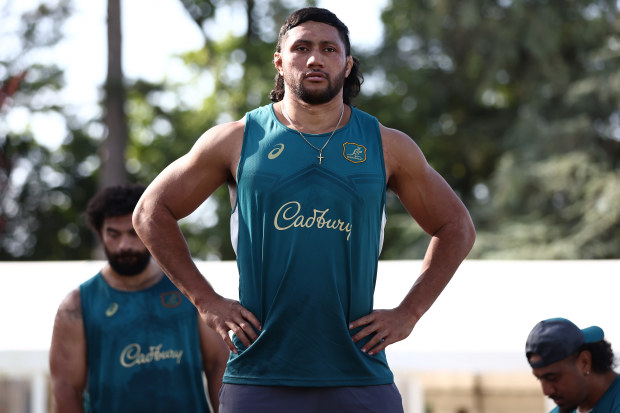 Rob Leota during a Wallabies training session.