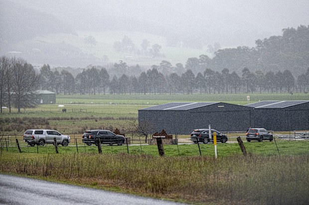 Police searching operation takes place at the Porepunkah Airfield on Sunday afternoon. 7 September 2025. Photo: Eddie Jim.