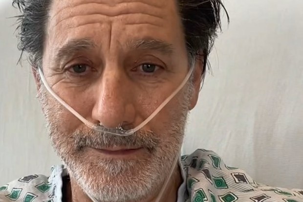 Scott Cohen was left injured after a car accident 