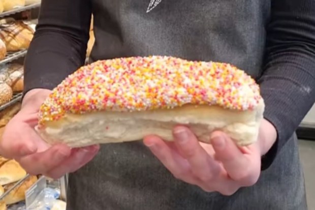 Baker's Delight store shares 'best' way to eat a finger bun - as a ...