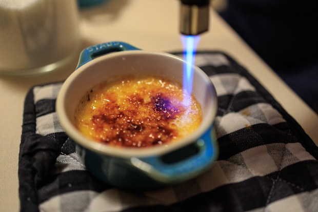 Crème Brûlée dessert flame